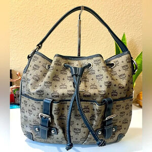 MCM DRAWSTRING HOBO